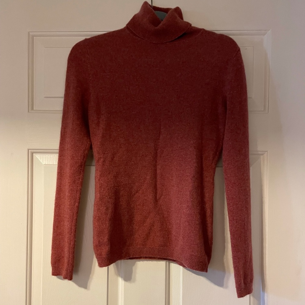 Garnet hill cashmere turtleneck sweater. Size XS